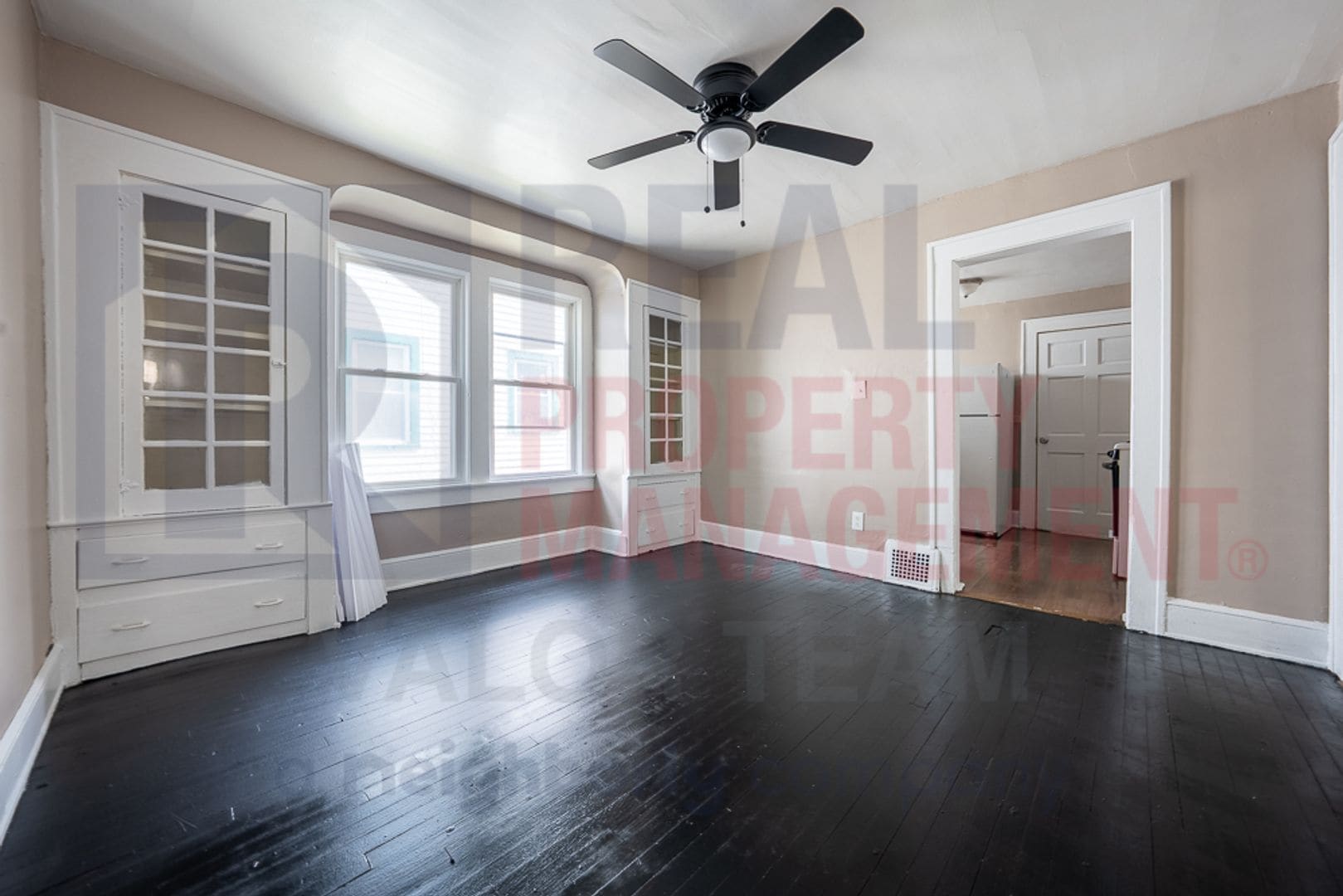 Building Photo - 15714 Huntmere Ave