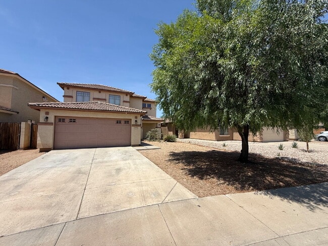 Building Photo - "Spacious 4-Bedroom Haven with 2 Bath Retreats in Laveen's Heart – 1,893 Sq Ft of Comfort!"