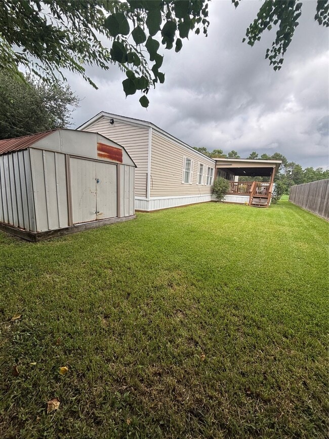 Building Photo - 10010 Cedar Landing Dr