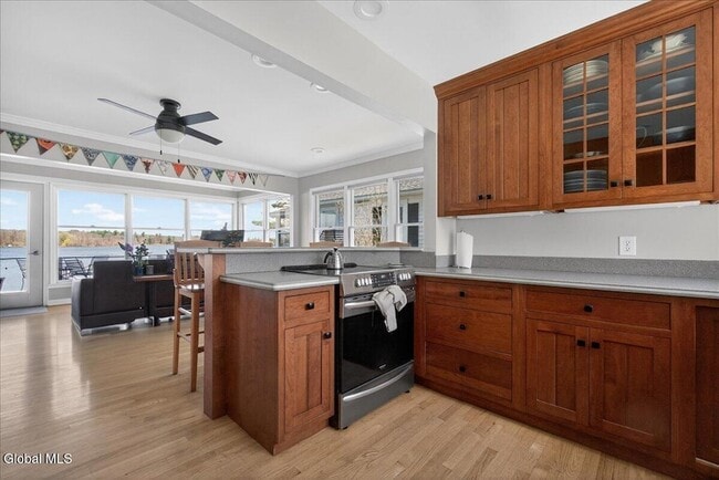 Building Photo - 15 Chase Ln