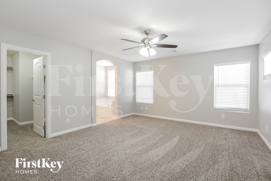 Building Photo - 5687 Cascadia Ct