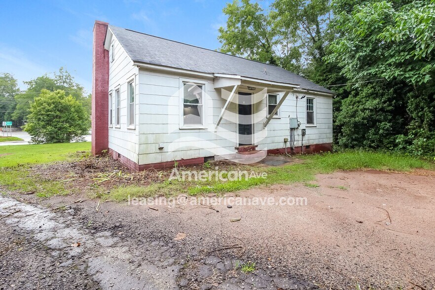 Building Photo - 301 Ammons Rd