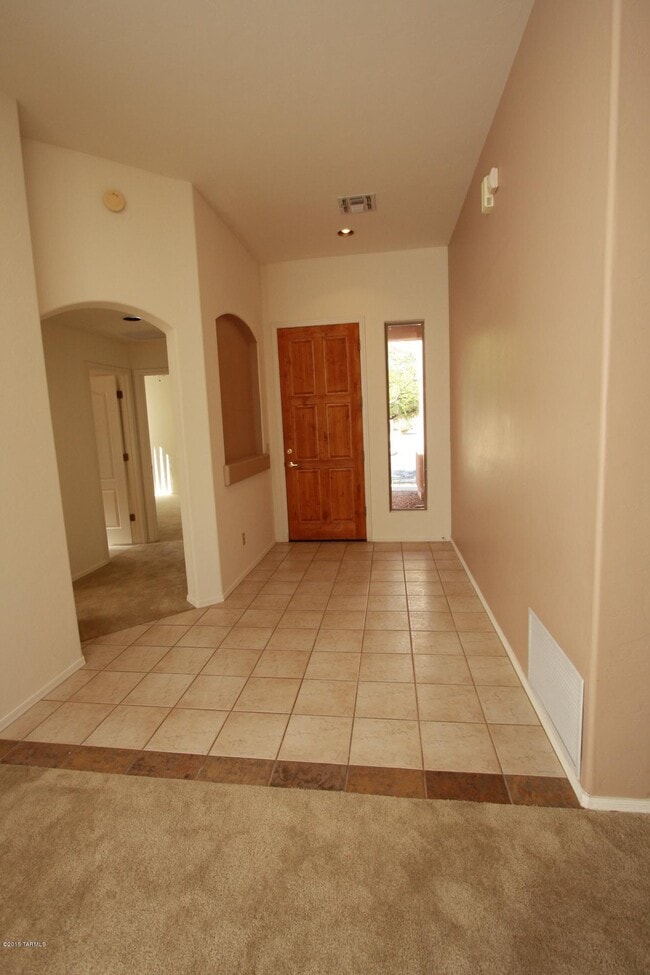Building Photo - 5206 N Canyon Rise Pl
