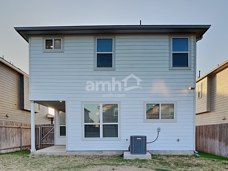 Building Photo - 188 Pebble Creek Run