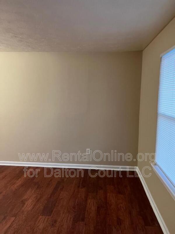 Building Photo - 1972 Cambridge Dr