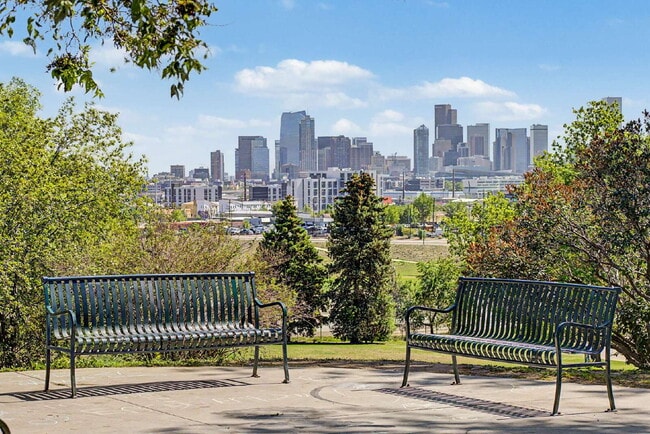 Building Photo - Garden Level 2 bedroom/1 bath for rent in Denver