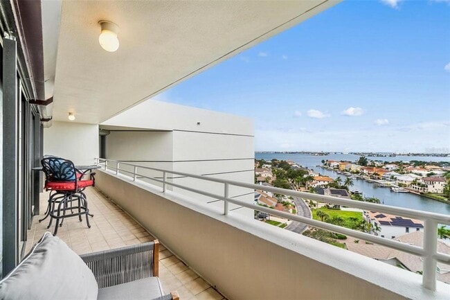 Building Photo - 5950 Pelican Bay Plaza S