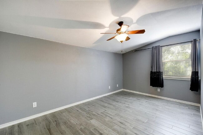 Building Photo - 6700 Cooper Ln