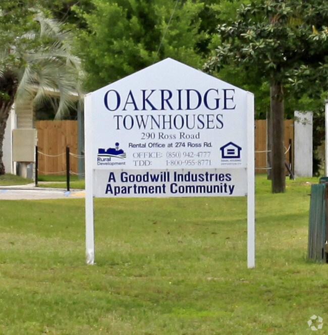 Building Photo - Oakridge Townhouses