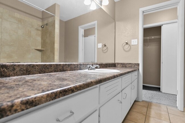 Interior Photo - Altamont Cliffs