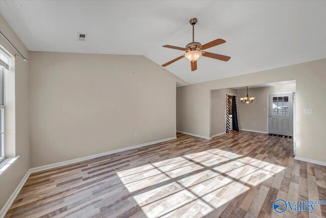 Building Photo - 316 Buffalo Creek Dr