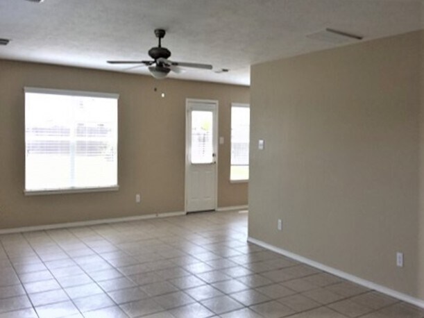 Building Photo - 3406 Chateaucrest Ct