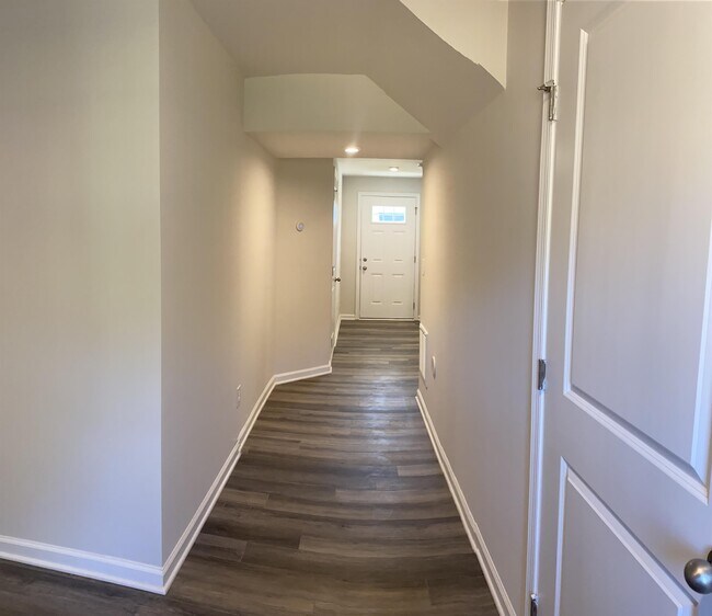 Building Photo - 2231 Fathom Wy