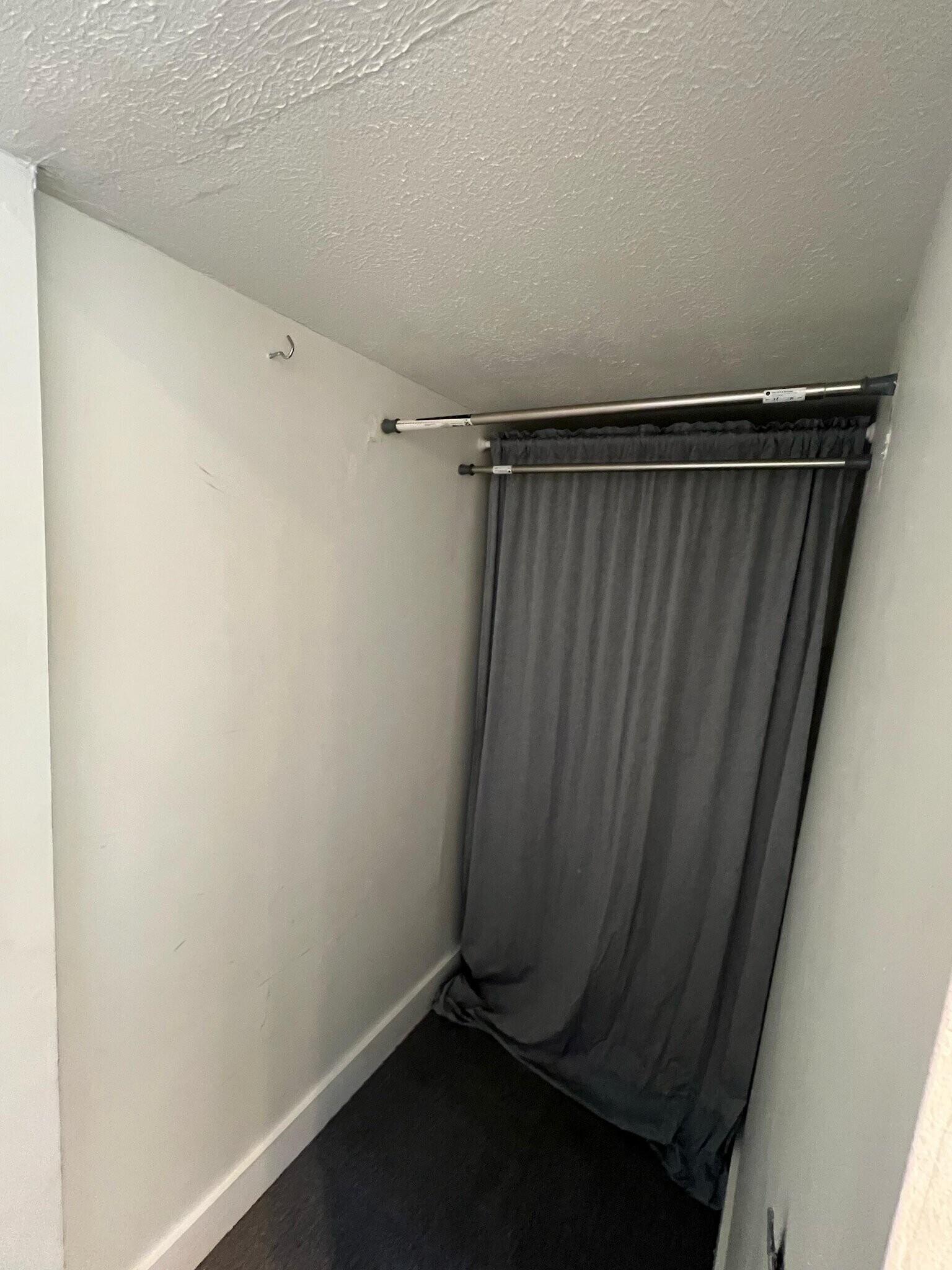 Building Photo - 416 E Main St