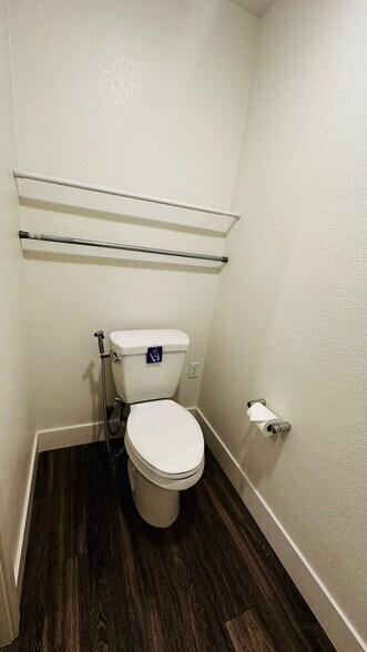 Building Photo - 5933 Sunstone Dr