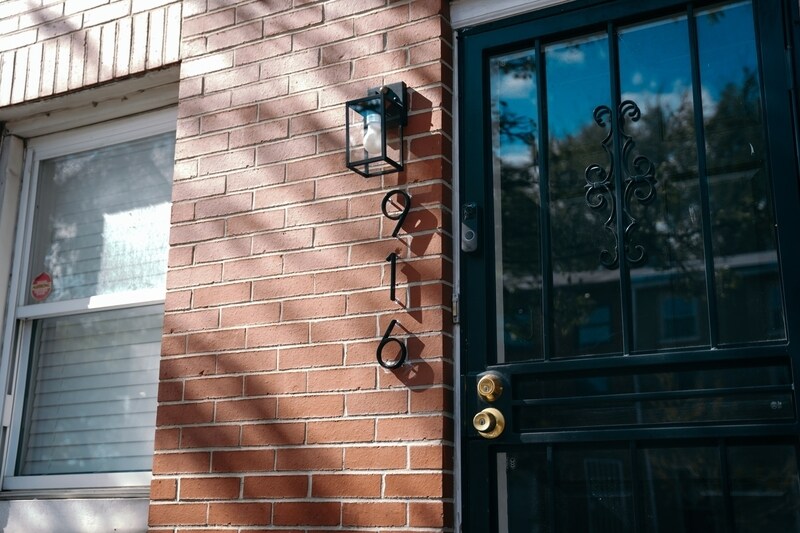 Building Photo - 916 W Lombard St