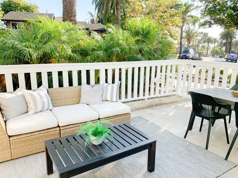 Building Photo - 26753 Avenida Las Palmas