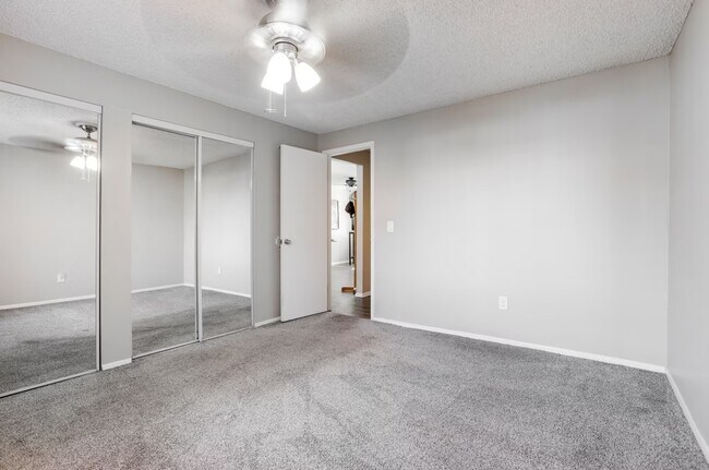 10705-W-7th-Ave-Lakewood-CO-Building-Photo-11-LargeHighDefinition - Villa Rosa