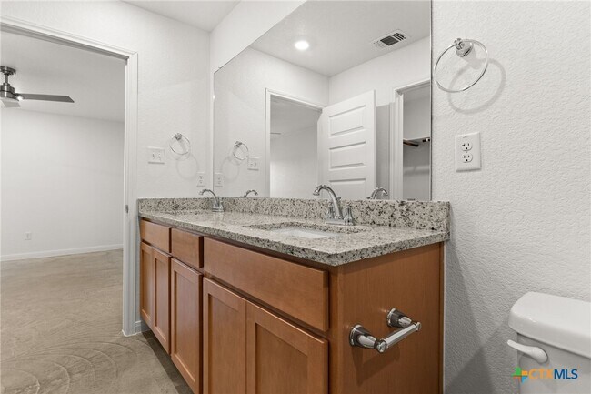 Building Photo - 912 Cherry Laurel Ln