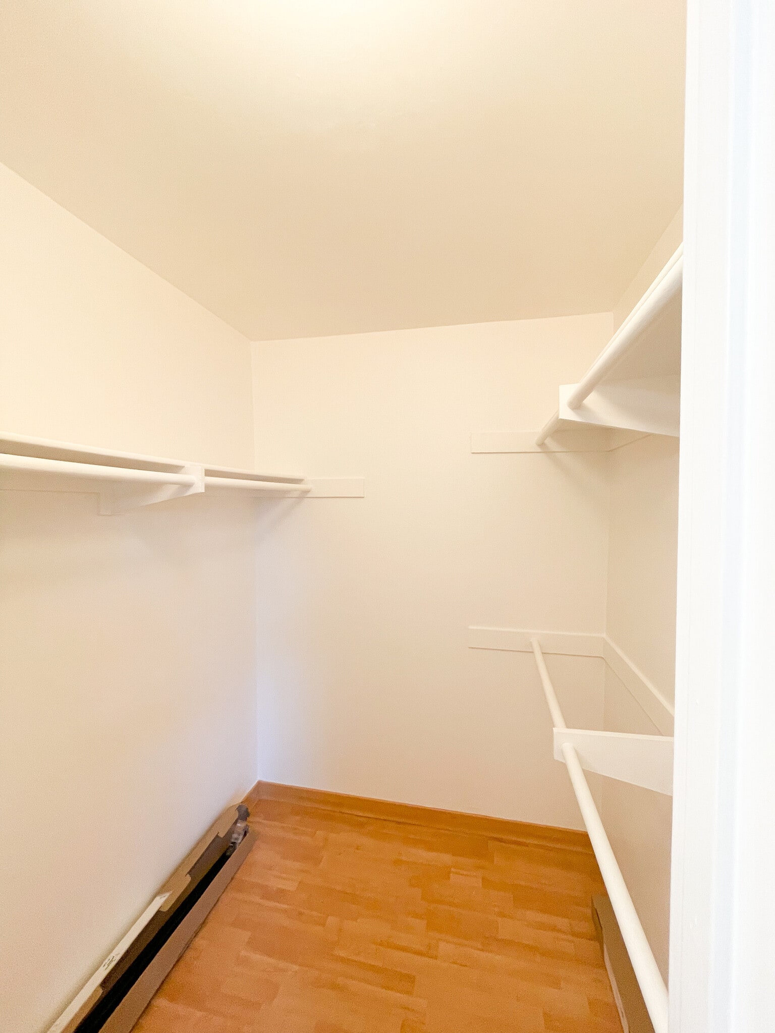 Building Photo - 4242 6th Ave