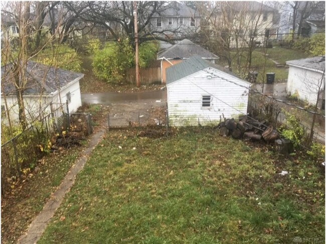 Building Photo - 144 W Fairview Ave