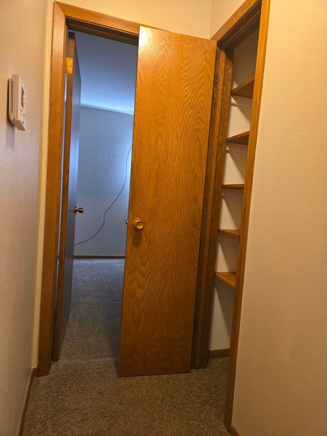 Building Photo - 922 E 12th Ave