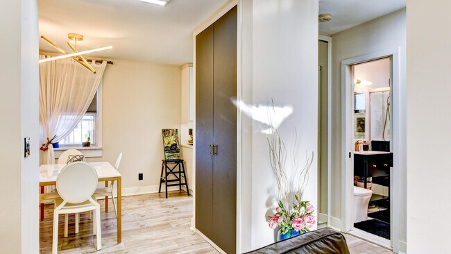 Building Photo - 1504 W Terrace Cir