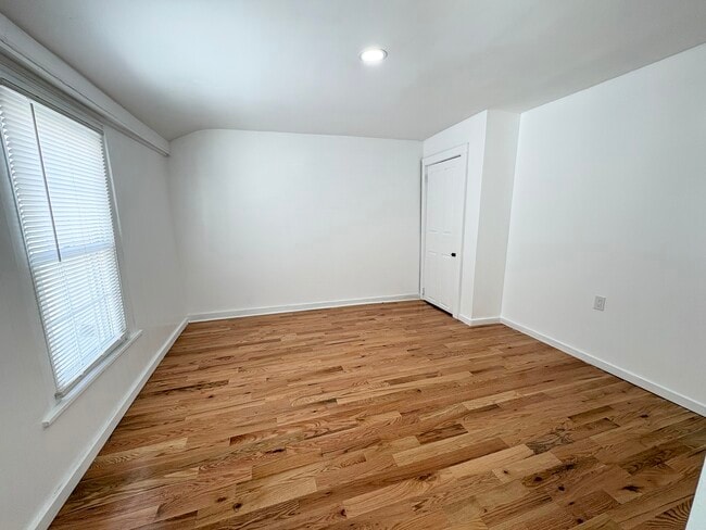 Building Photo - 14 Hackmatack St