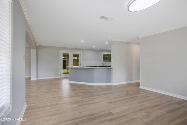 Building Photo - 5502 Coteau Rd