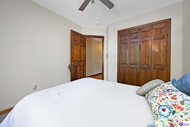 Building Photo - 306 Forest Trce