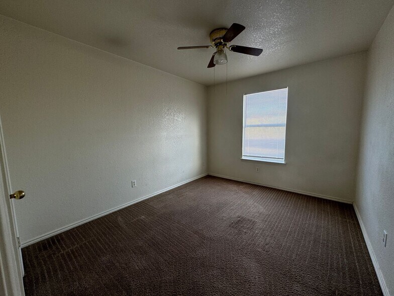 Building Photo - 1508 Benttree Dr