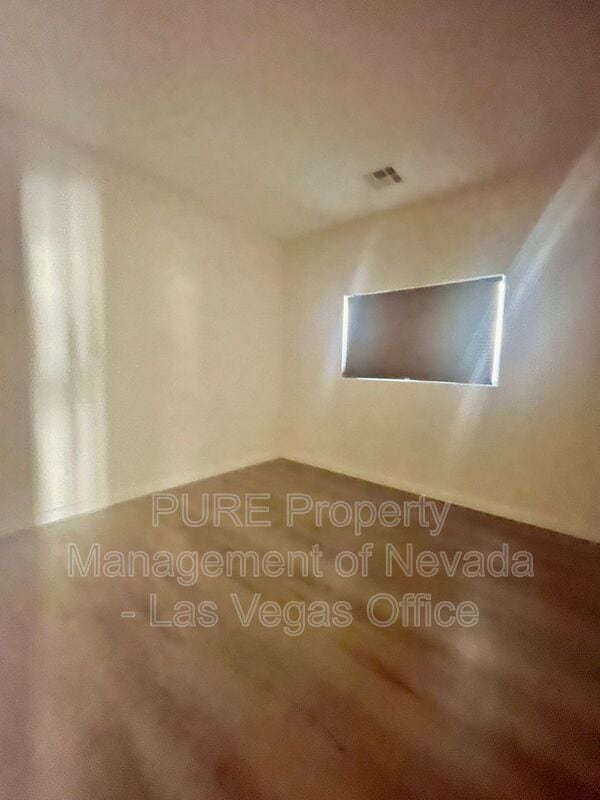 Building Photo - 102 La Padania Ave