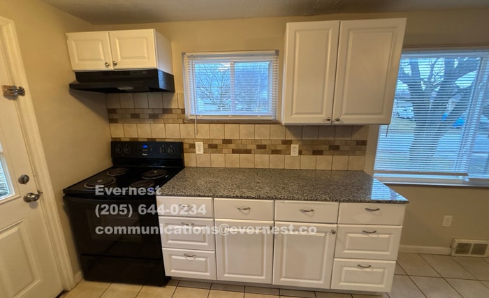 Building Photo - 3515 Eakin Rd