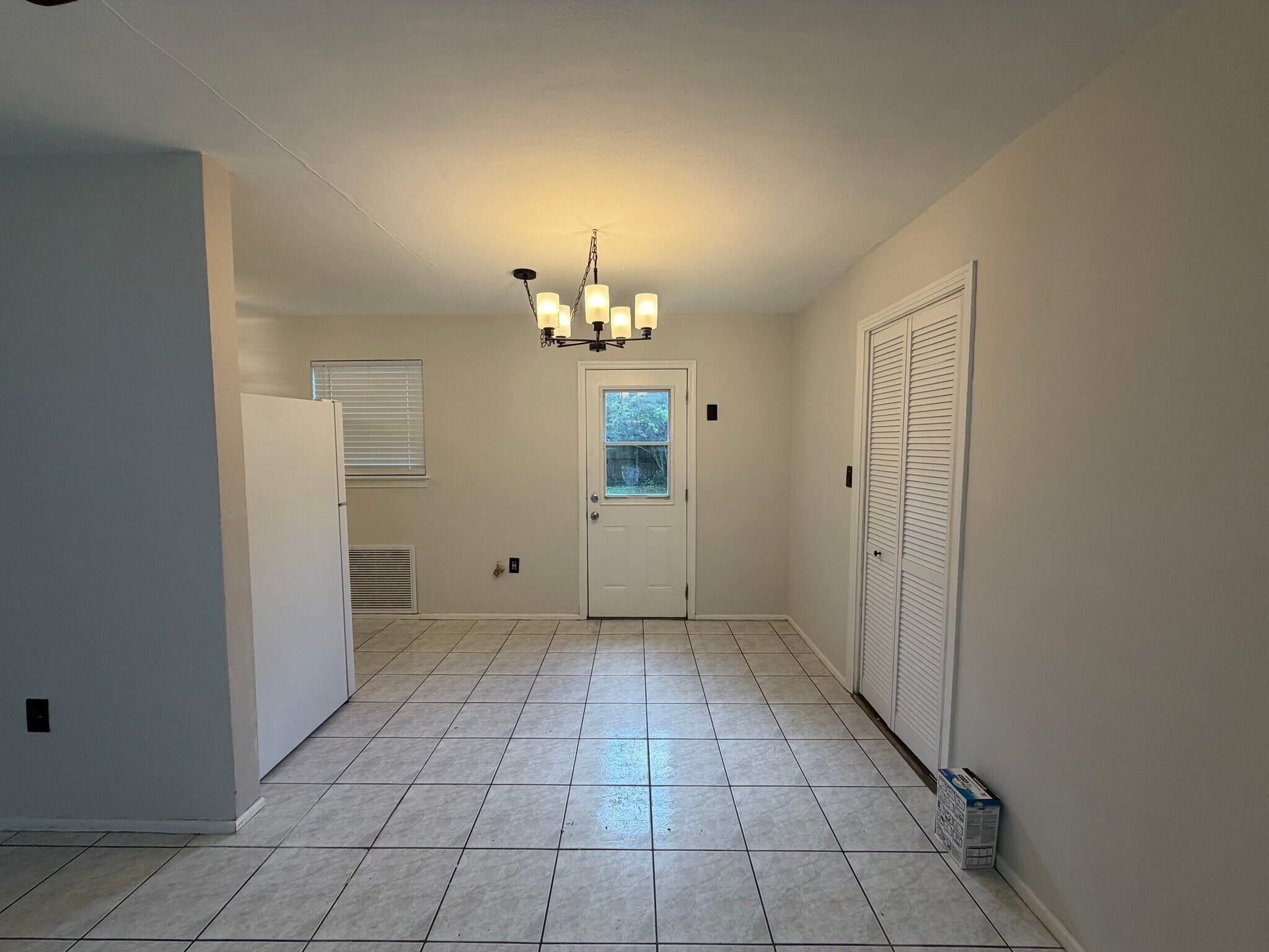 Building Photo - 6013 Chenango LN