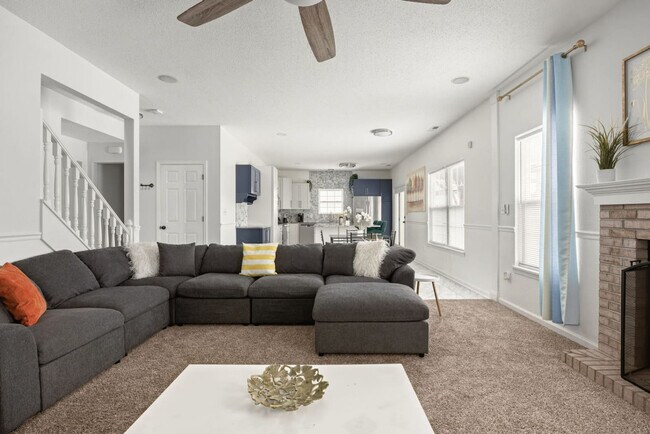 Building Photo - 3766 White Cliff Way