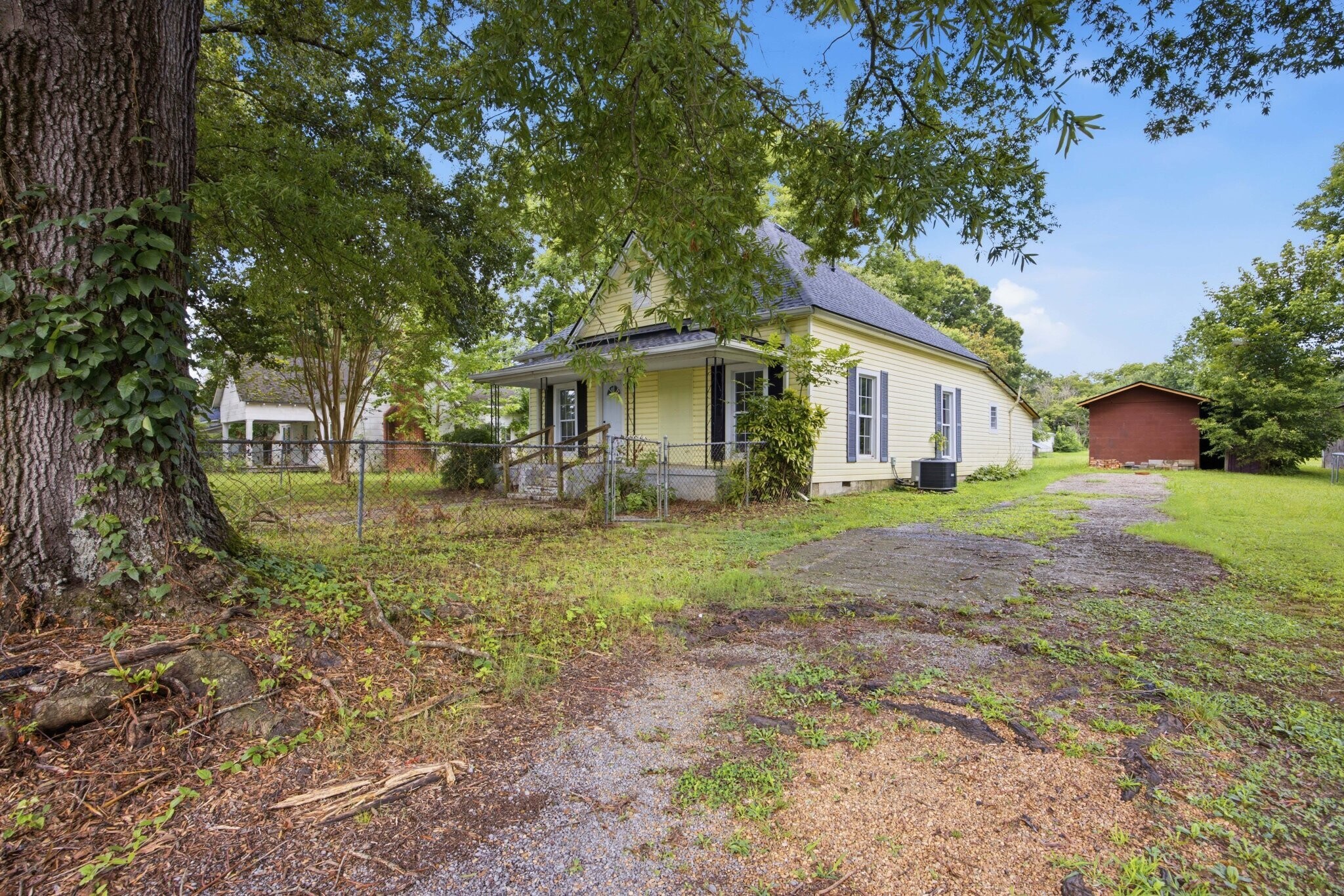 Building Photo - 506 Daugherty St