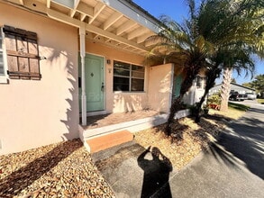 Building Photo - 1502 Michigan Ave