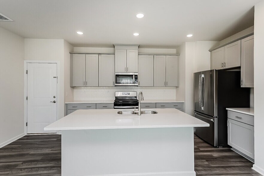 Building Photo - 1117 Orch Strm Dr