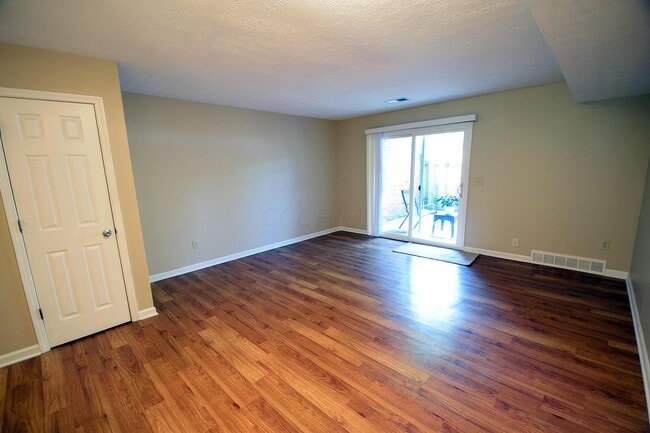 Building Photo - 20 King Arthur Ct