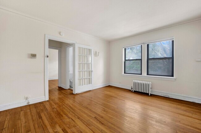 Building Photo - 2959 N Damen Ave