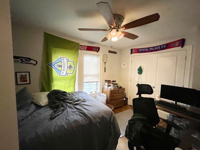 Building Photo - 800 Parker St