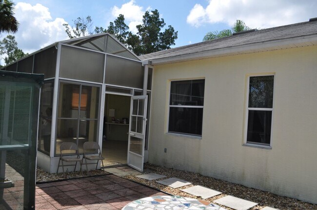 Building Photo - Lovely home in Pine Lakes