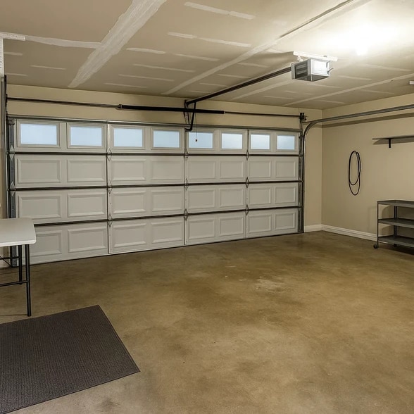 Building Photo - 6420 Shasta Trl