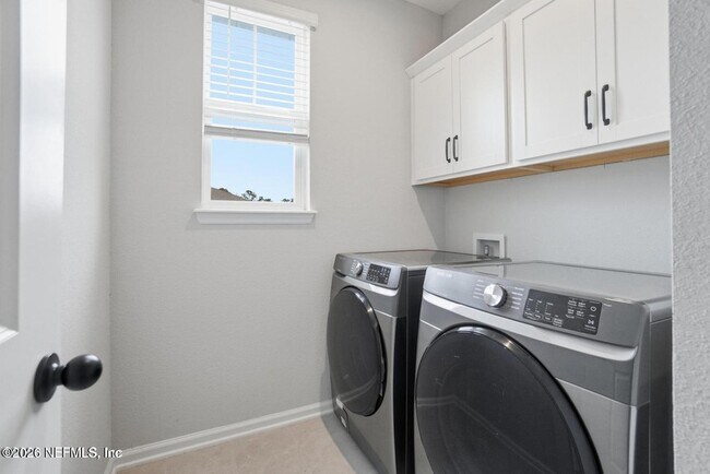 Building Photo - 3483 Headland Way