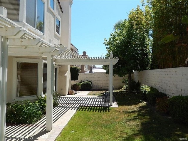 Building Photo - 13311 Saratoga Dr