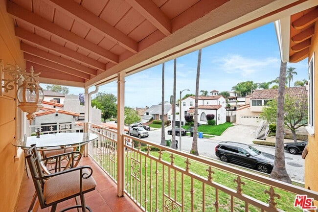 Building Photo - 3715 Homeland Dr