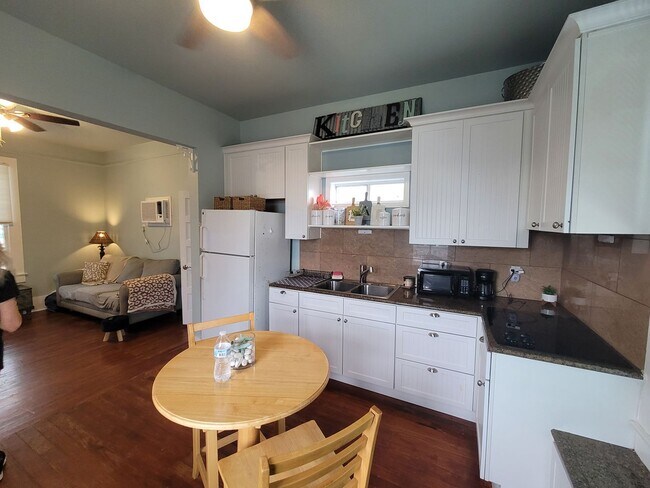 Building Photo - 1623 Avenue N 1/2