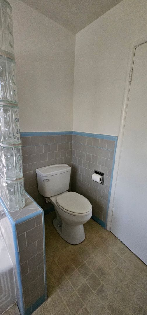 Building Photo - 3 bedroom Riverside home