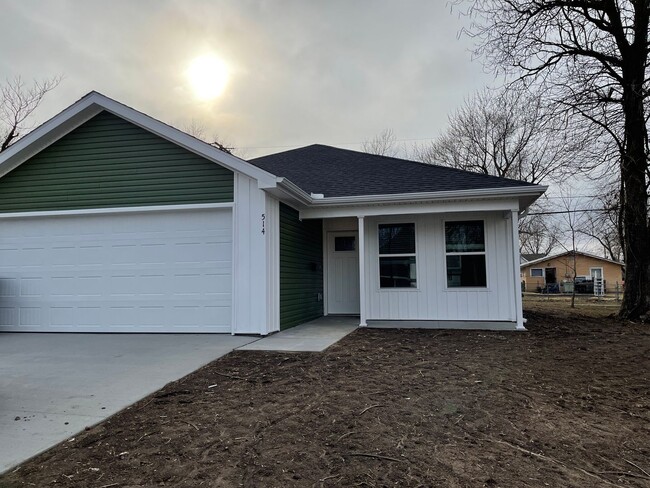 Building Photo - Welcome to this beautiful New build: 3 Bed...