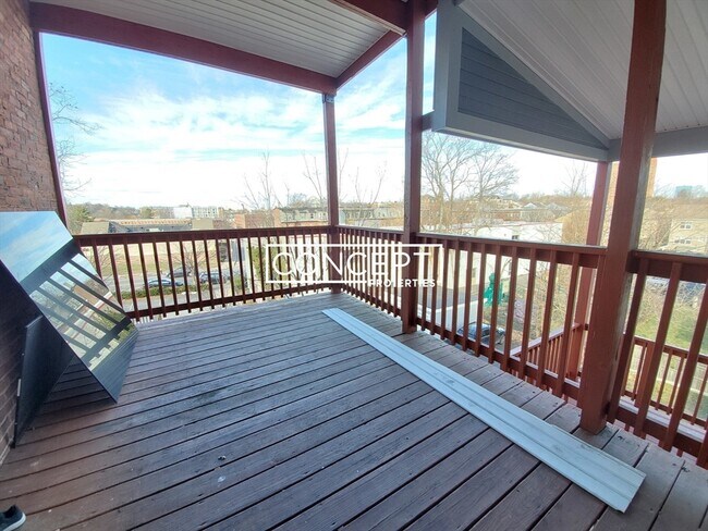 Building Photo - 6 Westminster Ave